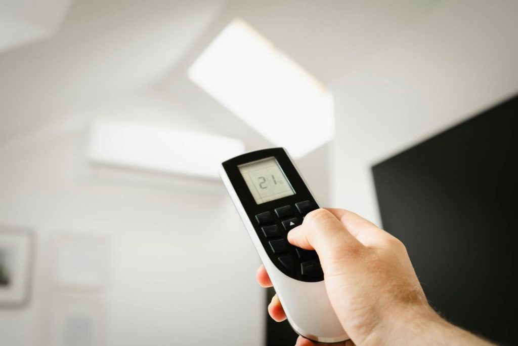 a thermostatic controller for an air source heat pump system#