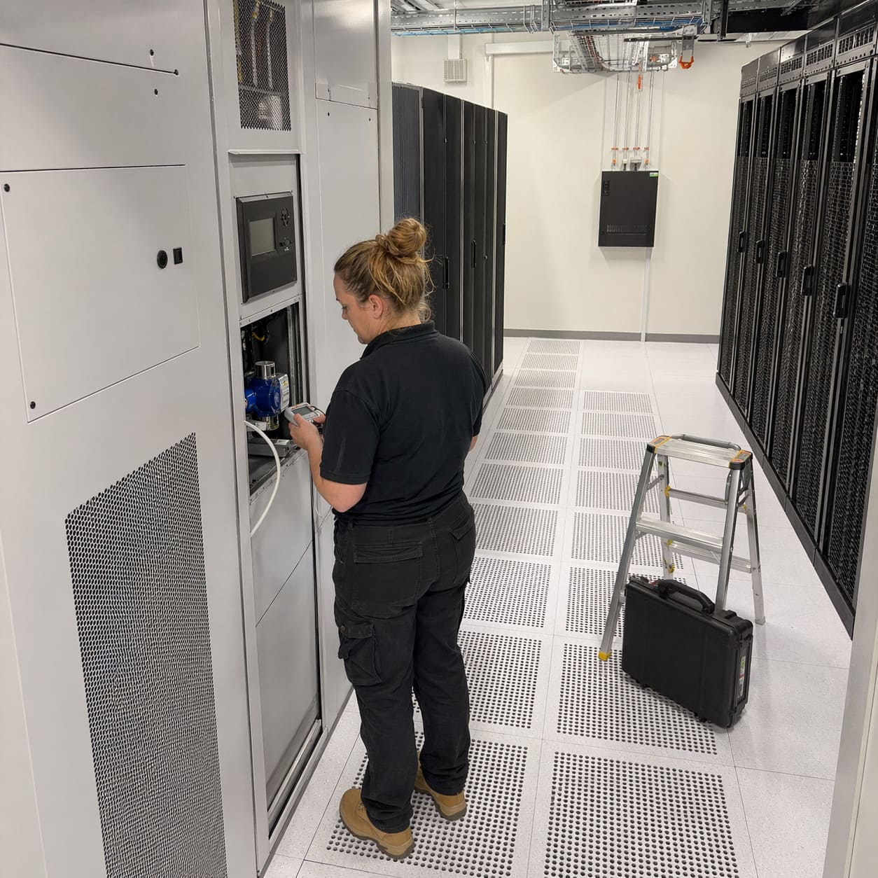 Server Room Precision Cooling Connection Check in Hospital IT Room - Illustrative Image